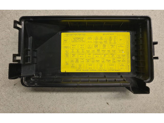 Блок предохранителей 8231009120, 06C28N SsangYong Kyron