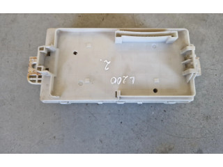 Блок предохранителей Mitsubishi L200