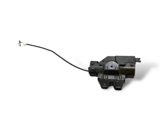 Zámek zadních dveří 8196401 BMW 3 E90 E91 2007