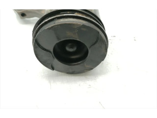  Поршень с шатуном    Jeep Grand Cherokee (WJ)  