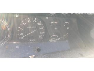 Přístrojová deska Nissan Patrol 260 1992