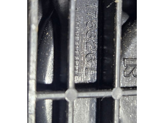 Ручка стеклоочистителей 175326L Mitsubishi Colt