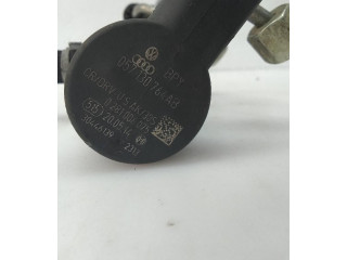 Топливная рампа 04L089D   Audi A3 S3 A3 Sportback 8P  