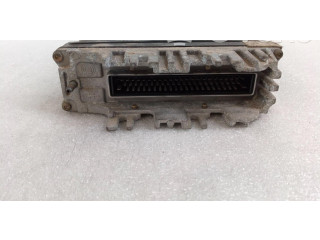 Блок управления двигателем Блок управления 0281001308 Volkswagen Golf III