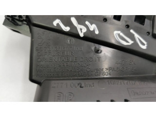 Боковая воздушная решётка