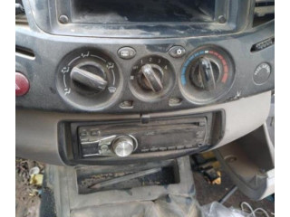 Ручка стеклоочистителей Mitsubishi L200