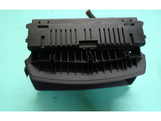 Дисплей 13381053, 28321369 Vauxhall Zafira B