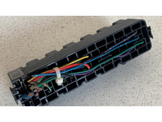 Блок предохранителей 1567001020 Subaru Outback