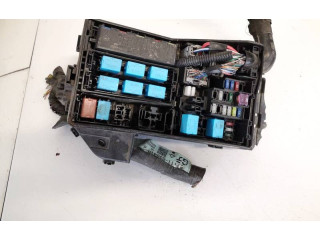 Блок предохранителей 8921153020, 89211-53020 Lexus IS 220D-250-350