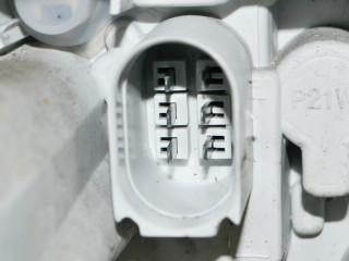 Задний фонарь правый 6J4945258D    Seat Ibiza IV (6J,6P)   2008-2017 года