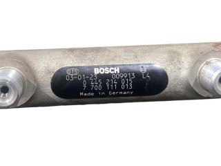 Топливная рампа 7700111013, 8200600208 Renault Scenic I для двигателя F9Q732