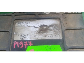 Блок управления двигателем Блок управления 037906025A, 037906025A. Volkswagen Golf III