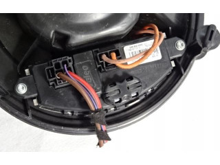 Вентилятор печки 5Q1819021H Audi A1