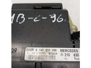 Блок предохранителей 9140010258   Mercedes-Benz C W202    
