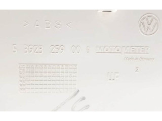 Панель приборов 1H0919861B, 6160633104   Volkswagen Golf III       