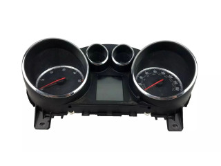 Панель приборов 13338432 Vauxhall Astra H