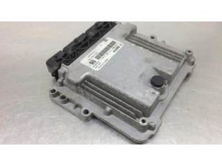 Блок управления двигателя 0281032215 Dacia Dokker