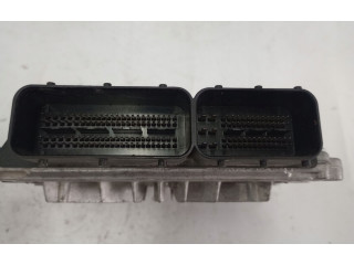 Блок управления двигателя 31272462AA   Volvo V70