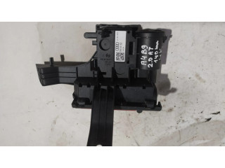 Плюсовый провод (аккумулятора)