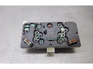 Přístrojová deska Nissan Almera Tino 2001 BU010