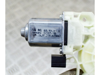 Передний двигатель механизма для подъема окон