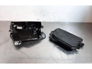 Блок предохранителей     Renault Clio V    