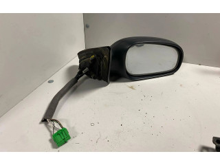 Зеркало электрическое Volvo V70 2000 - 2004 года