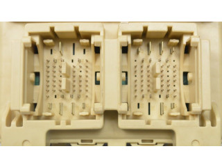 Блок предохранителей 91955H8570   KIA Stonic    