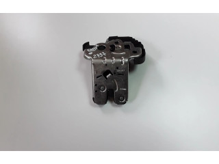 Замок багажника 8R0827505A    Skoda Fabia Mk3 (NJ) 2015 - 2021 года