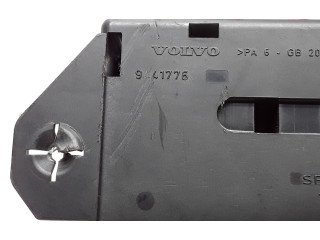 Блок предохранителей 9441776   Volvo XC90    