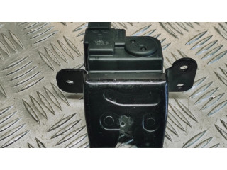 Замок задней крышки