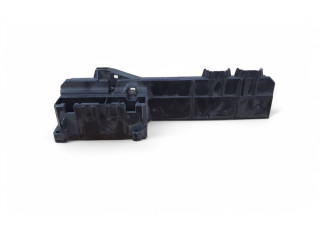 Блок предохранителей 6906618   BMW 5 E60 E61    