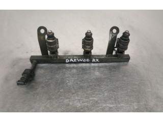 Vstřikovací lišta 96518620 Audi 80 90 B2