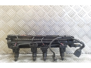 Топливная рампа 06A133317A   Volkswagen Golf IV  