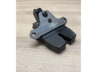 Zámek zadních dveří    Ford Kuga I 2010