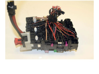 Блок предохранителей 5Q0937615C Skoda Octavia Mk3 (5E)