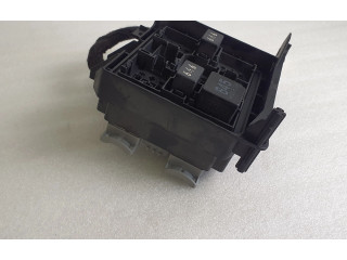   Pojistková skříňka 7P0937149, 7P0937211A   Porsche Cayenne (92A) 2012