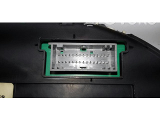 Přístrojová deska Renault Megane II 2004 8200399700