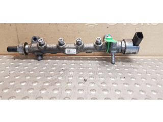 Топливная рампа 04L089G, 04L130764C Audi Q3 8U