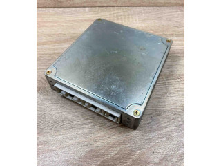 Блок управления двигателем Блок управления E2T01781, FE8A Mazda 626