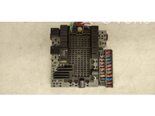 Блок предохранителей  8645411   Volvo V70    