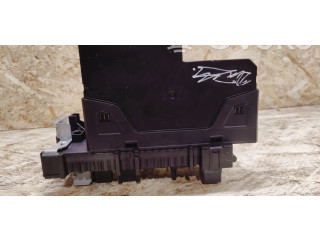 Pojistková skříňka 168298 Mercedes-Benz SLK R172 2015