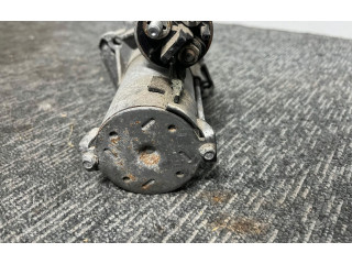 Масляный насос   233003329R  Renault Clio IV 