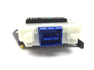 Блок предохранителей 7G9T-14A073-DB   Ford S-MAX    