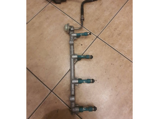 Vstřikovač 2325028080, 031042728 Toyota RAV 4 (XA40)