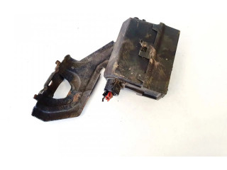 Блок предохранителей     Volkswagen Touran I    