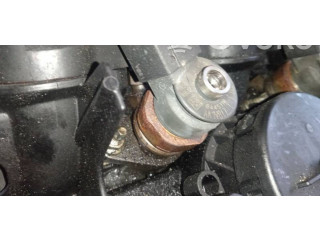 Форсунка 0445110216, 7793836    BMW X3 E83   