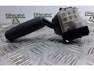 Ручка стеклоочистителей    Mazda 3 I