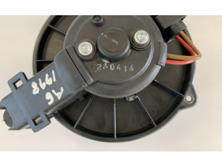 Вентилятор печки    0130111202, 4B1820021   Audi A6 S6 C6 4F