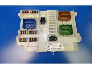 Блок предохранителей 31327996   Volvo S60    